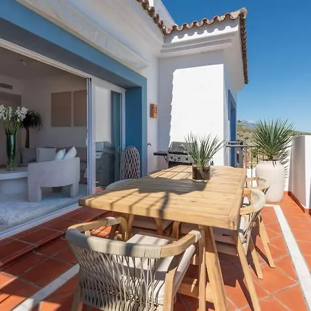 Gated Elegant Penthouse In Paraiso Pueblo *