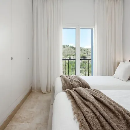 Gated Elegant Penthouse In Paraiso Pueblo *